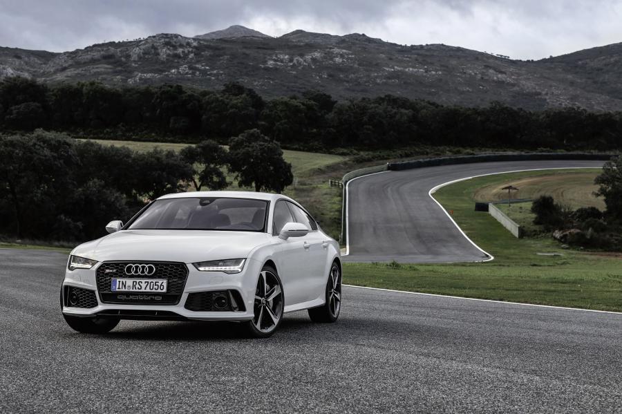  Audi RS7 Sportback 2014 года  (WW) (фото 5 из 10)